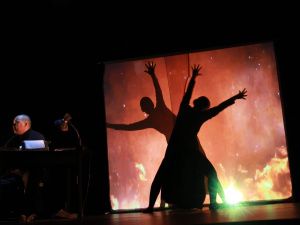 Моноспектакль ТЮЗа «Зоя» вошел в онлайн-афишу Международного театрального фестиваля  