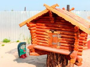 В исправительной колонии № 6 продолжают обустраивать детскую площадку