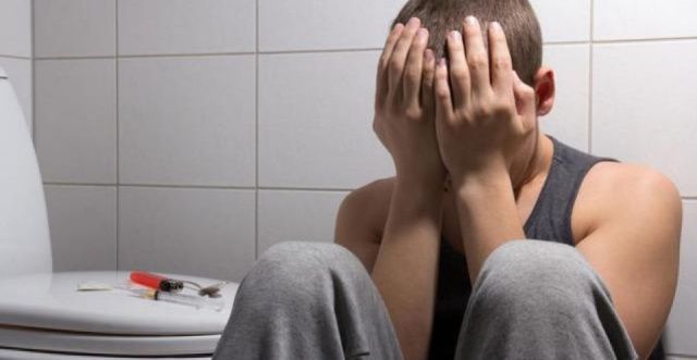 В Таттинском улусе наркоманов поймали с поличным