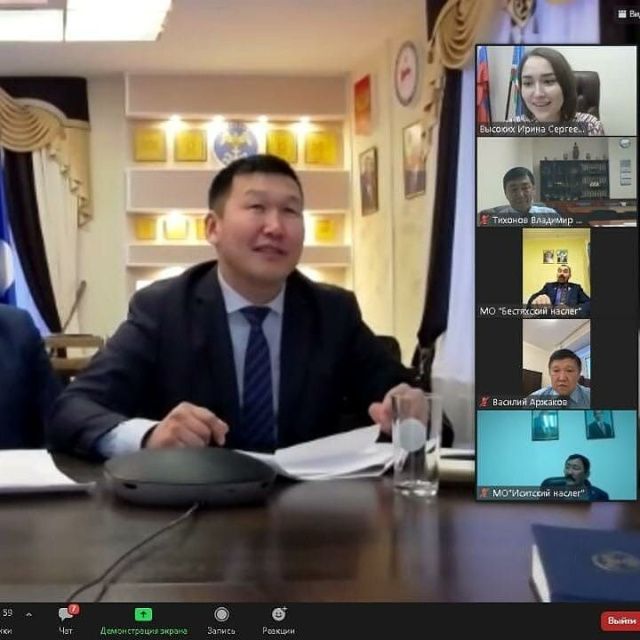 Жители Хангаласского улуса прослушали отчет Правительства Якутии