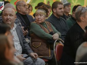 Евгений Григорьев встретился с представителями национальных общин и Ассамблеи народов Якутии