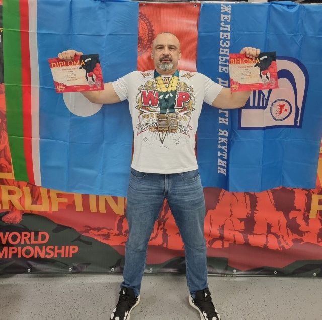 Две золотые медали завоевал сотрудник АО «АК «ЖДЯ» Михаил Воронцов на чемпионате мира по пауэрлифтингу