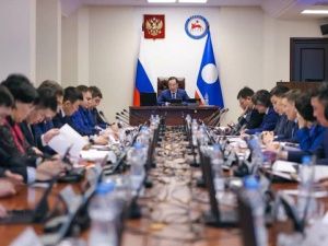 Айсен Николаев рассмотрел ход реализации нацпроектов в Якутии