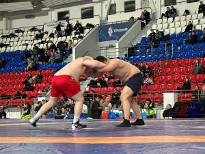 Около 350 спортсменов участвуют в турнире Гран-при МинГООБЖН Якутии