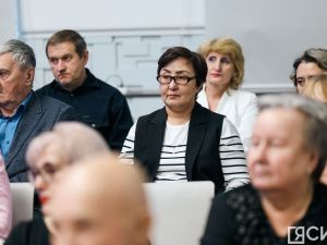 «Без купюр»: в Якутии презентовали книгу о генеральном директоре ДСК Александре Берше