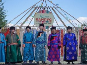 «Ысыах Туймаады» собирает друзей