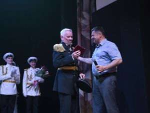 Более 3,5 тысяч зрителей посмотрели спектакли Приморского театра Горького в Якутске 