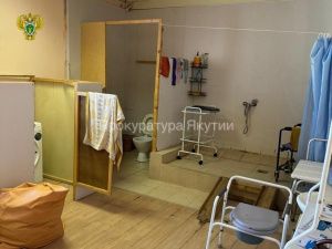Плесень в помещениях, продукты с истекшим сроком: В Якутске прокуратура выявила многочисленные нарушения в частном пансионате для пожилых людей