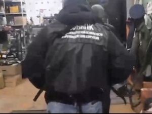 Силовики сообщили, что вменяют мэру и заммэру Алдана