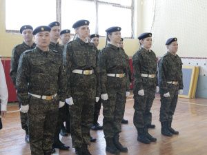 Федерация профсоюзов Якутии организовала смотр строевой подготовки среди работающей молодежи