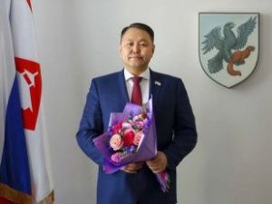 Альберт Семенов поздравляет с Днем государственности Республики Саха (Якутия)