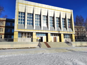 Школьников поделят на национальности и устроят соревнования