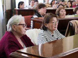 Мэр Якутска представил нового начальника Управления образования