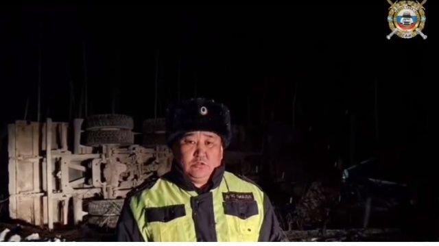 Трагедия: В Якутии в ДТП погиб водитель большегруза