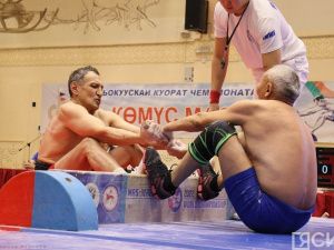 Брат чемпиона мира и непобедимый Ветров: чемпионат Якутска выявил сильнейших мас-рестлеров