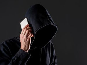 Безработный житель Мирнинского района отправил мошенникам более 5 миллионов рублей