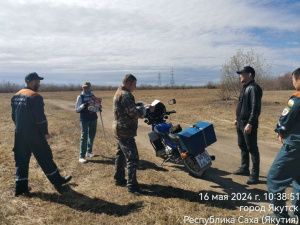 В Якутске контролируют низменные участки вдоль реки Лена и предупреждают граждан о ледоходе