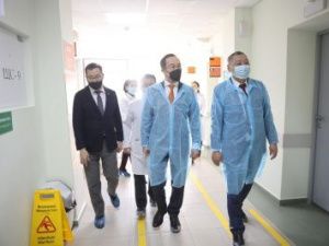 Глава Якутии проверил оснащение Верхневилюйской ЦРБ