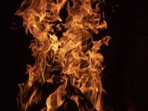 Один человек погиб, второй пострадал при пожаре в местности Сатагай Намского улуса