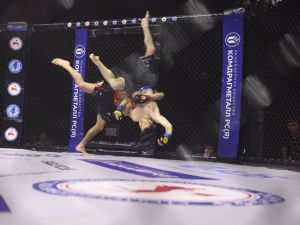 Обладателем кубка Ил Дархана по смешанным единоборствам стал Григорий Барашков