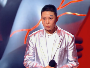 Якутянка Айыллаана Макарова примет участие в новом вокальном шоу телеканала «Пятница!»