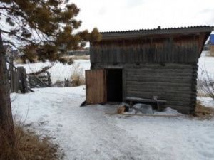 Житель Якутска убил приятеля тупым предметом, а его возлюбленная "добила" ножом