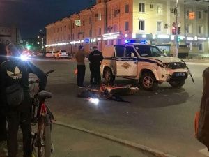 В Якутске патрульная автомашина ППС столкнулась с 19-летним мотоциклистом