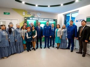 Заместитель генпрокурора РФ Дмитрий Демешин побывал в новом здании школы в селе Хатассы