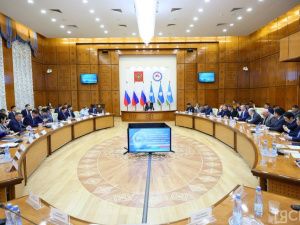 Бычков поставил задачу главам районов Якутии повысить самостоятельность муниципальных бюджетов