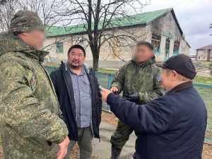 Представители  районов Якутии доставили гуманитарную помощь бойцам СВО