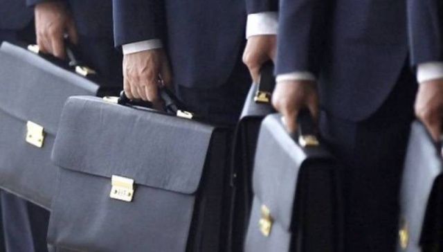 В правительстве прокомментировали заявления о масштабном сокращении госслужащих