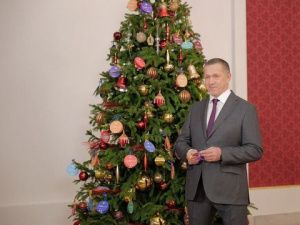 Юрий Трутнев принимает участие в благотворительной акции «Ёлка желаний»