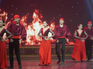 «Гулун» собрал друзей