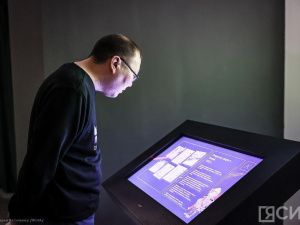 Известный писатель Николай Стариков провел авторскую экскурсию в историческом парке Якутска