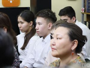 В Якутске читатели библиотеки «Книга-03» встретились с Героем России