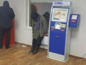 Мэрия Якутска: полиция и управы в ответе за теплые остановки  