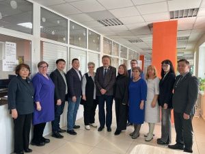 Депутаты Якутской городской Думы провели выездное заседание в Департаменте опеки и попечительства