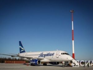 Самолет SSJ-100 авиакомпании «Якутия» первым совершил посадку на обновленную взлетно-посадочную полосу аэропорта Нерюнгри