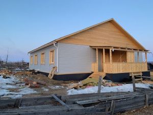 В труднодоступном селе Хахыйах Чурапчинского улуса продолжается строительство двух жилых домов