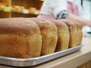 В Якутии на прилавки едва не попал несвежий хлеб