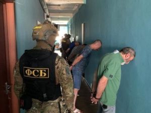 Назад в 90-е: Банда вымогателей задержана в Якутии