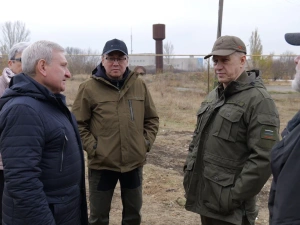 Юрий Трутнев проверил ход восстановительных работ на подшефных Дальнему Востоку территориях ДНР