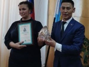 В Тикси остро стоит проблема брошенных и пустующих домов на фоне бездействия местной администрации