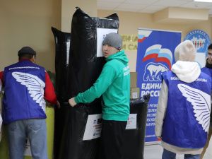 Из Якутска отправили первую партию гуманитарной помощи для оренбуржцев