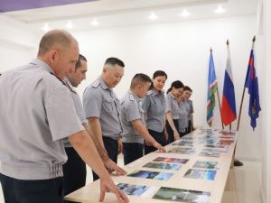 Ко Дню России в УФСИН состоялась выставка фотографий «Якутия, любимая моя!»