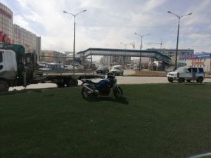 В Якутске пьяный мотоциклист совершил ДТП на кольцевой развязке