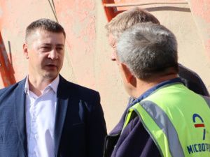 Большегрузы активно разрушают дорожное полотно