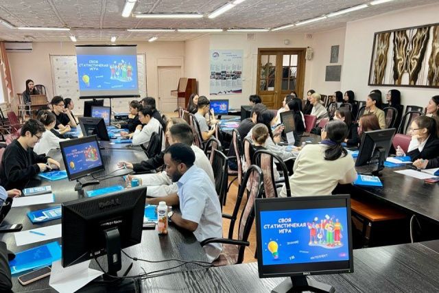 В Сахастате провели день открытых дверей для студентов