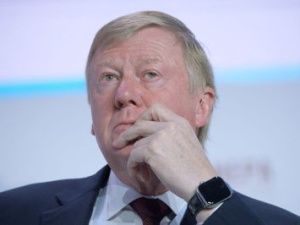 Чубайс ушел с поста спецпредставителя Путина и уехал из России