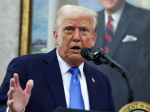 «Держитесь крепче»: Трамп выступил с пугающим обращением к американцам